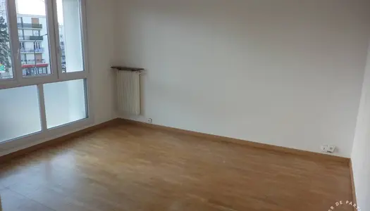 Studio 1 pièce 24 m² 