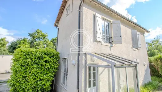 Maison 2 pièces 220 m² 