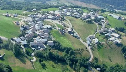 Terrain constructible de 638 m2 sur la Commune de Valezan - Plagne Tarentaise - 73210 