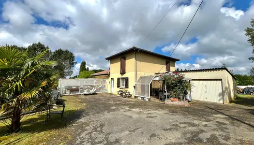 Maison familiale sur grand terrain clos avec piscine