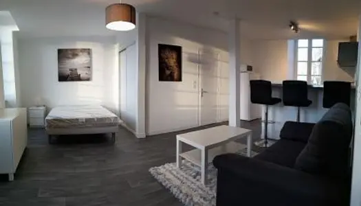 Studio 1 pièce 32 m² 