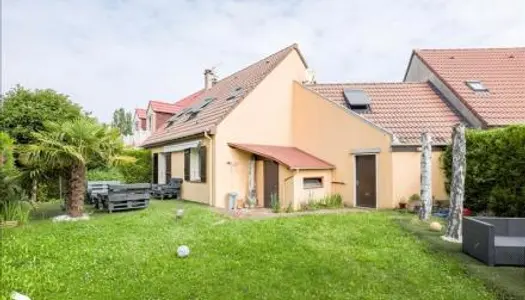 Maison 5 pièces 105 m² 