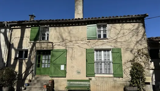 Maison de village avec gîte et jardins