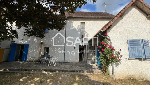 Maison dans le Centre de LEUGNY à 10 minutes de DANGE SAINT ROMAIN dans la Vallée de la Creuse 