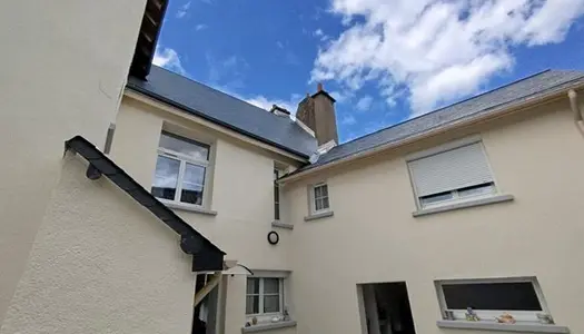 Maison 9 pièces 242 m² 