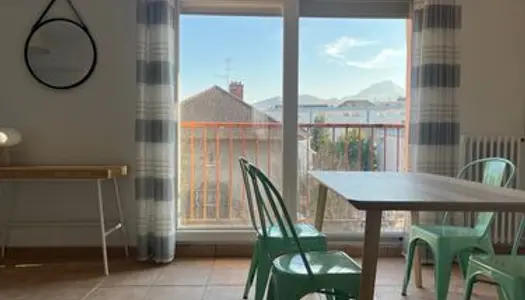 Appartement T3 meublé 61m2 avec garage 