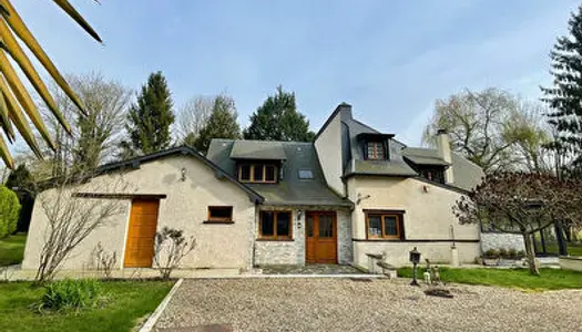 Maison 9 pièces 250 m²