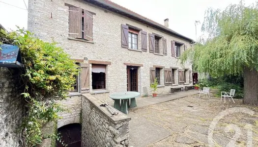 Maison 5 pièces 140 m² 