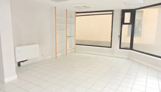 Bureau 97 m² 