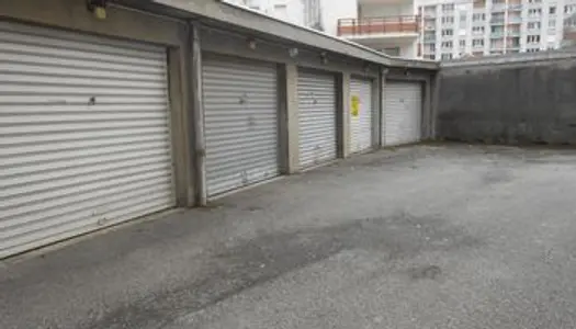Parking - Garage Location Grenoble   76€