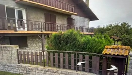 Maison 8 chambres avec 1 hectare de terrain clos