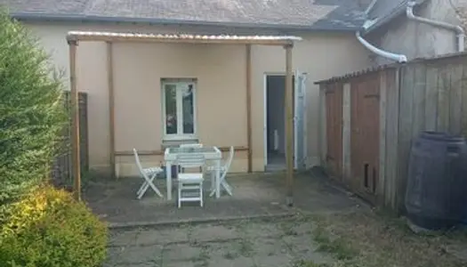 Maison bourg T 40m2 avec jardin 