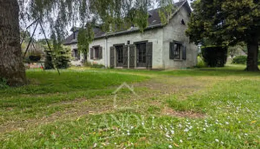 Maison de 150 m² à Rénover Près de BROU : Idéal pour Amateurs de Travaux, Grand Jardin et 