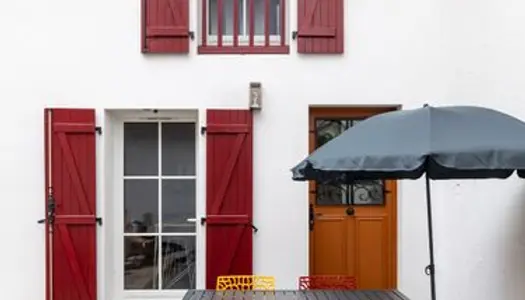 Maison meublée avec jardinet de 15 m2- à l'année ou de septembre à juin