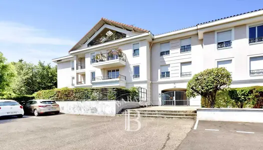 Saint-Genis-Laval - Appartement en Rez-de-jardin de 80 m² habitables - 3 chambres - Jardin de 300 