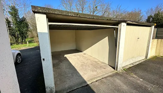 Parking / box Combs La Ville 16 m2