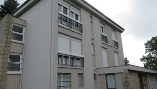 Location F4 à LAPLEAU 19 