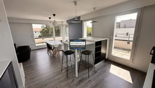 Très bel appartement au dernier étage, avec grand terrasse exp 