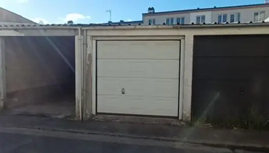 Parking - Garage Vente Brest   15000€