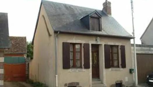 Maison de bourg Saint Aubin De Locquenay 1 pièce(s) 40 m2 