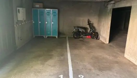 Parking numéro 1 intérieur 