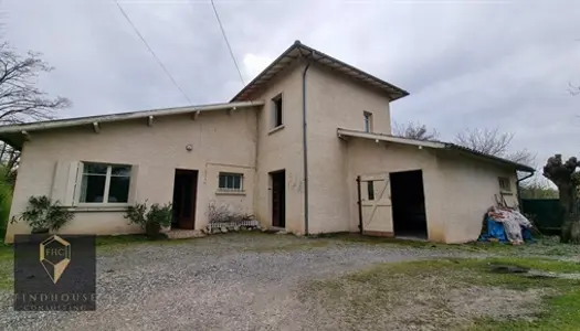 Maison T7 de 160 m2 avec garage et jardin - Impasse