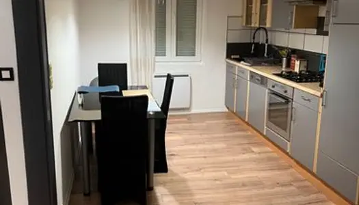 Vend appartement meublé 1minute gare 