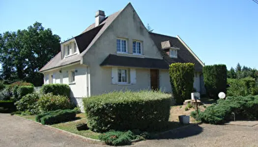 Maison 8 pièces 227 m²