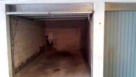 Garage box à louer au Puy en Velay 