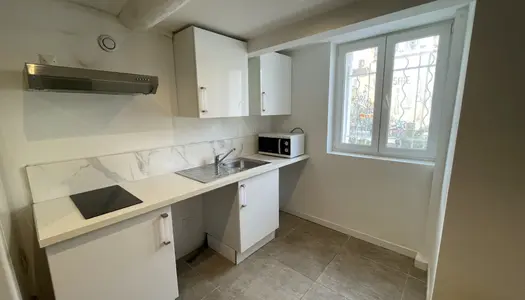 Location Appartement 19 m² à Marseille 620 € CC /mois