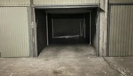 Garage boxé et sécurisé 