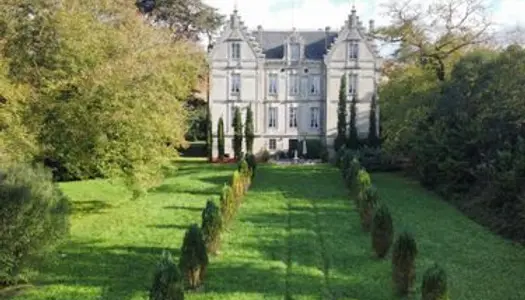 Château 20 pièces 850 m²
