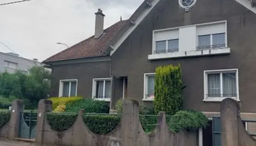 Grande Maison ancienne avec parc arboré 