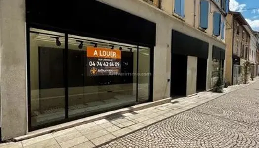 Immobilier professionnel Location Bourgoin-Jallieu  253m² 2816€