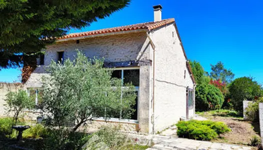 Magnifique maison de campagne pleine de charme - à finir de rénover 