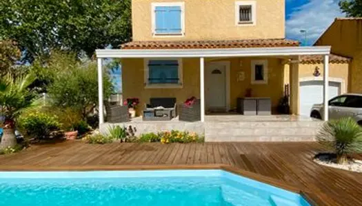Villa T4 avec piscine, garage, terrasses et Pergola 