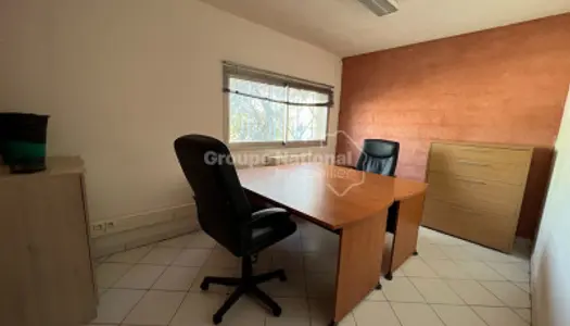 Bureau 12 m²