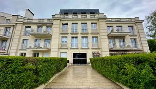 Appartement T2 avec balcon - Pelouse de Chantilly 