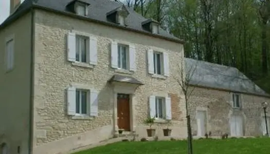 Maison et grange attenante