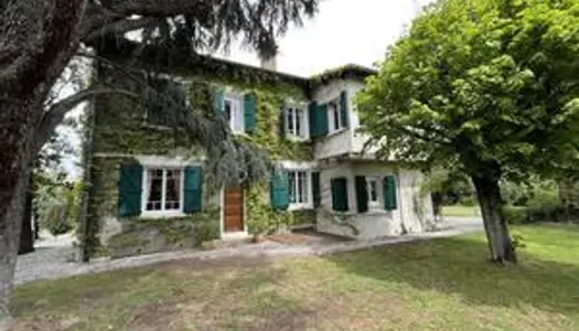 CUGNAUX Maison T7 À Vendre 