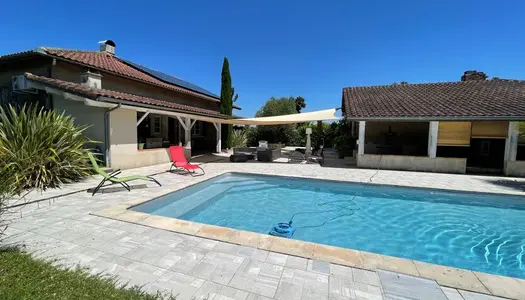 Maison 5 pièces 230 m² 