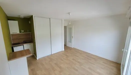 Studio 1 pièce 22 m² 