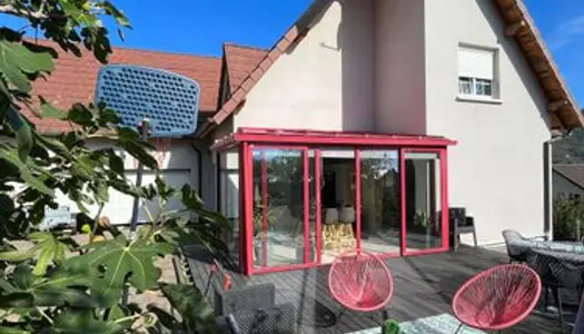 Maison 6 pièces 230 m² 