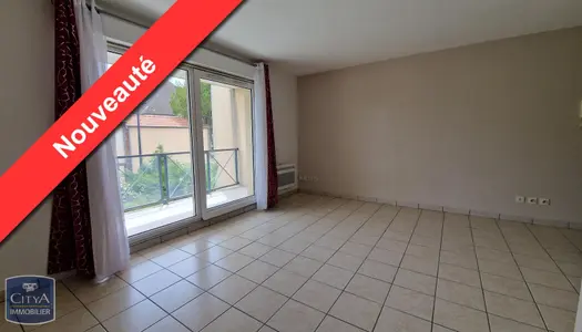 Studio 1 pièce 28 m² 