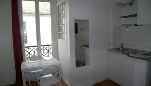 Appartement 1 pièce 14 m² 