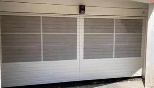 Parking : Box / Garage sécurisé à louer 
