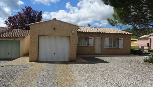 Villa de plain-pied de type 4 avec garage et jardin 