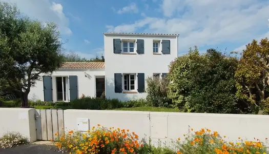 Dpt Vendée (85), à vendre SAINT HILAIRE DE RIEZ maison P6 de 158 m² - terrain de 500,00 m² 