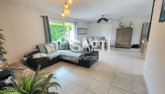 Propriété 4 pièces 104 m² 