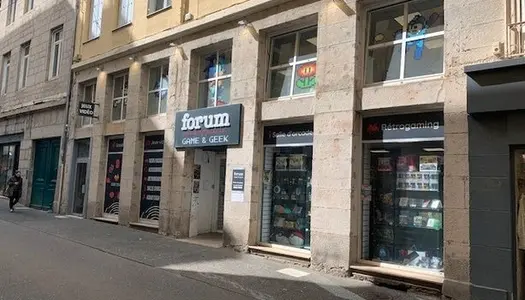 Local commercial 156 m²